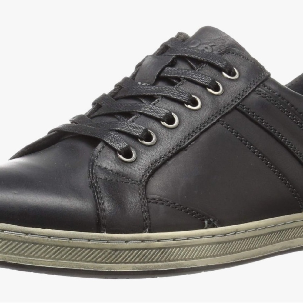 Propet Men's Black Leather Sneakers